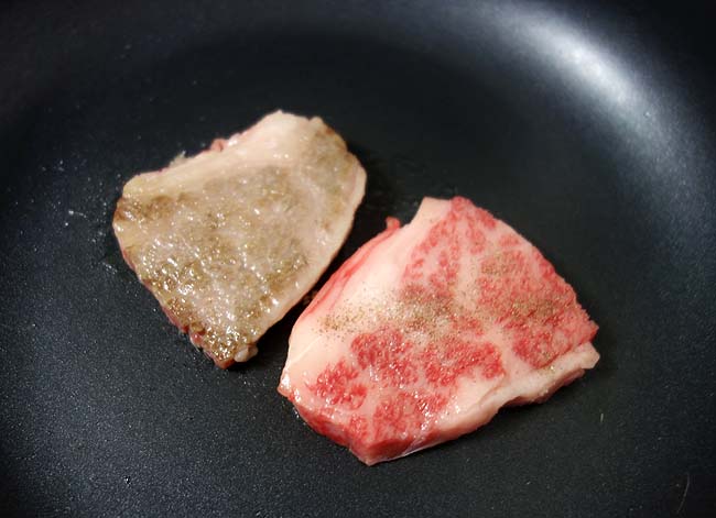 たまにはこんな豪華食材もええでしょ♪A5ランク米沢牛ロース焼肉と北海道黒豚肩ロースしゃぶしゃぶ