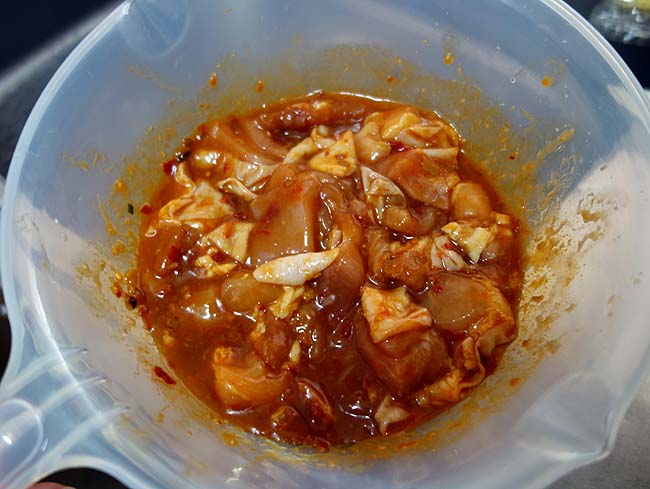 誰でも簡単に調理できる韓国人気料理「チーズダッカルビ」