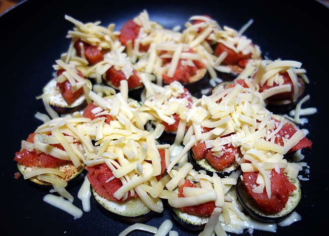 これほど簡単なイタリアンっぽい料理はない！屋台でもできるナス明太チーズ