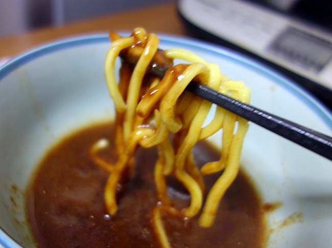 北海道産の熟成極太麺と濃厚魚介＆豚骨醤油ツケダレで作るご家庭絶品つけ麺