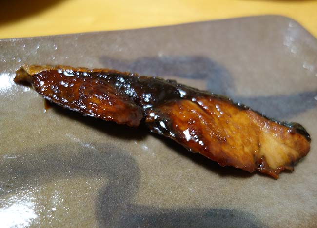 この魚は北海道よりも本州で買う方が絶対に旨い・・・「ぶりの照り焼き」