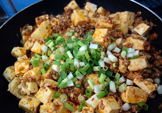 市販の麻婆豆腐の素を全く使わないで作る本格簡単麻婆豆腐を作ってみせる！