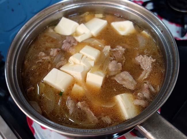 吉野家のツユをできるだけ再現してみて作ってみた「肉豆腐」この味が好き！