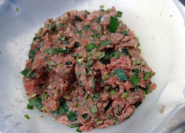 豚挽肉とニラを使ったベトナム風味「ニラつくね」こういう味好き♪
