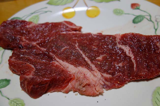 牛肉と豚肉のサガリ（ハラミ）どっちが旨い？＋アメリカ産ロースステーキを使った焼肉